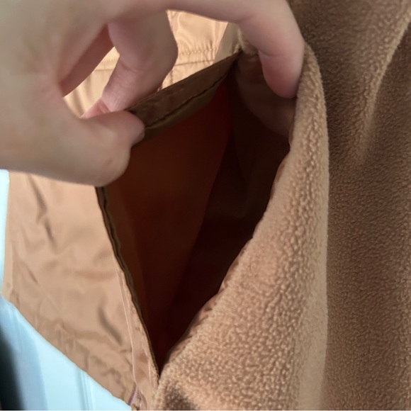 Women’s Columbia Mix It Around Vest - Picture 5 of 10